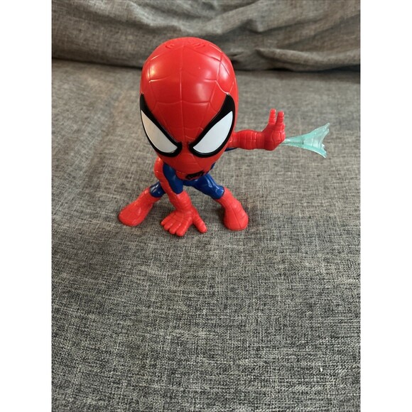 Hasbro Marvel Spiderman Bop It The Classic Game Electronic Handheld Game - Picture 5 of 5